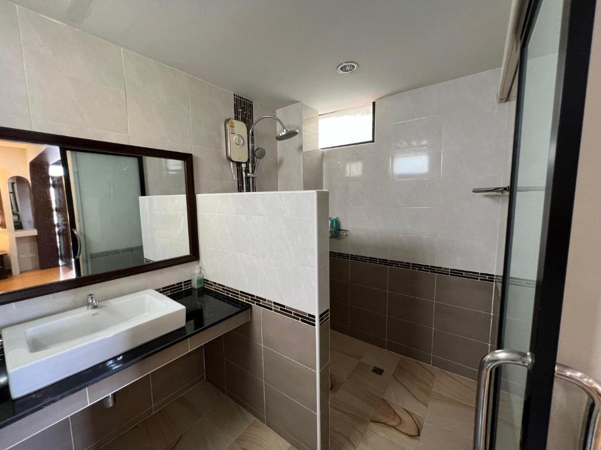 October Hostel Chiangmai Chiang Mai Ngoại thất bức ảnh