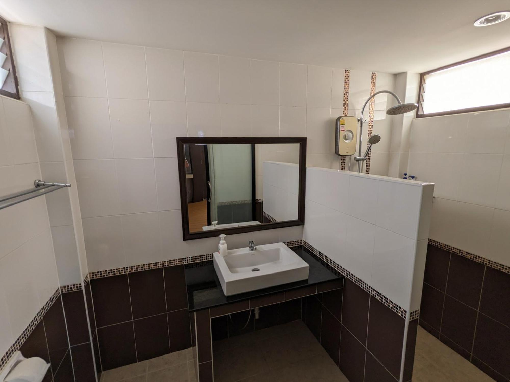 October Hostel Chiangmai Chiang Mai Ngoại thất bức ảnh