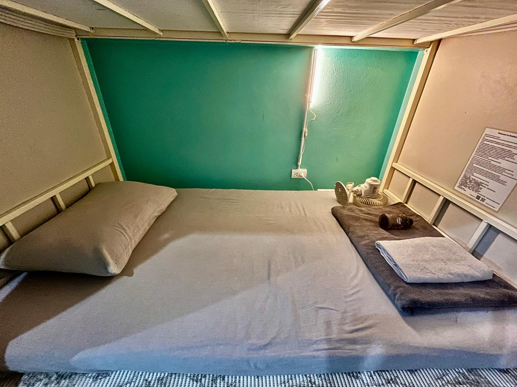 October Hostel Chiangmai Chiang Mai Ngoại thất bức ảnh