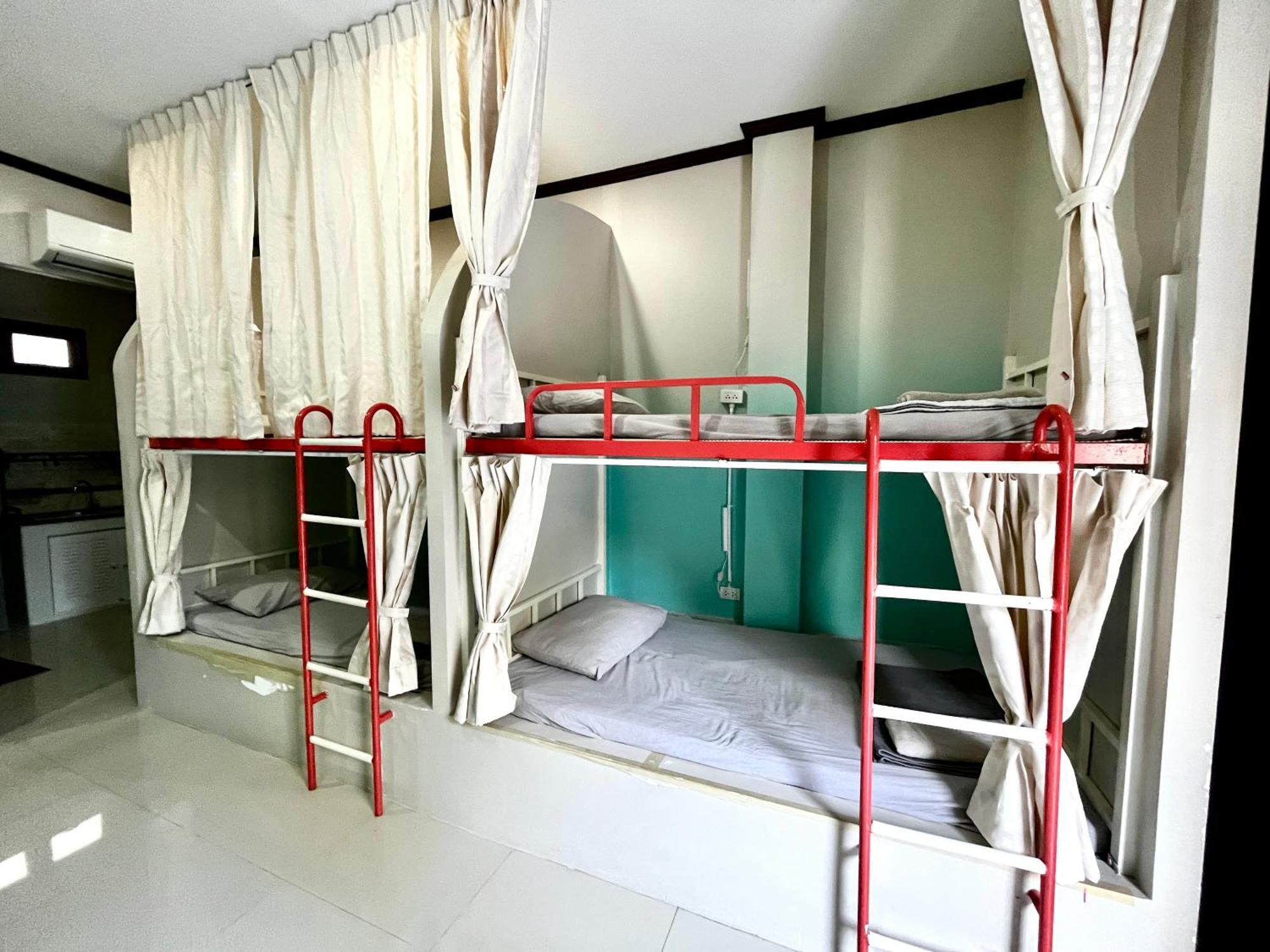 October Hostel Chiangmai Chiang Mai Ngoại thất bức ảnh