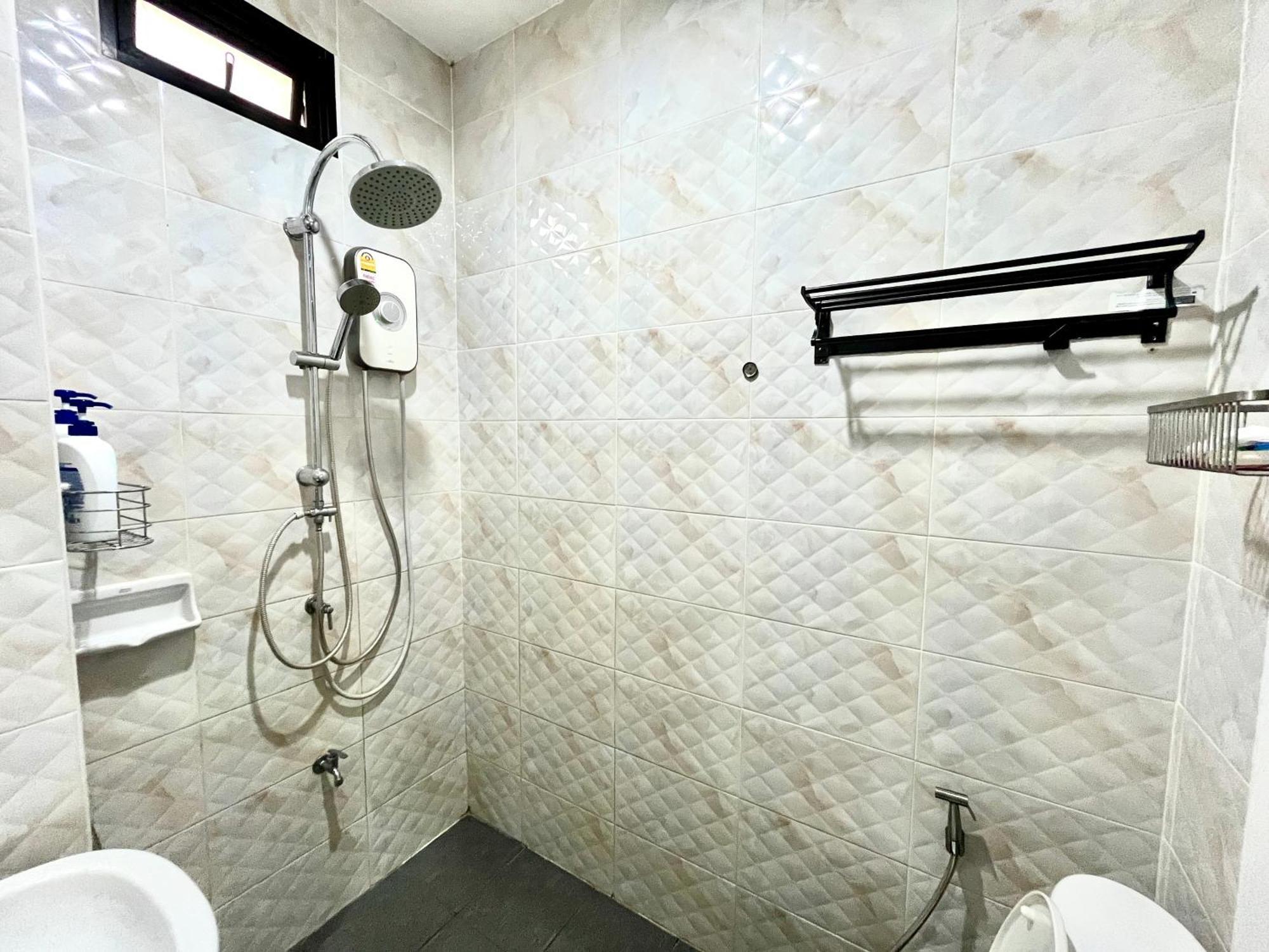 October Hostel Chiangmai Chiang Mai Ngoại thất bức ảnh